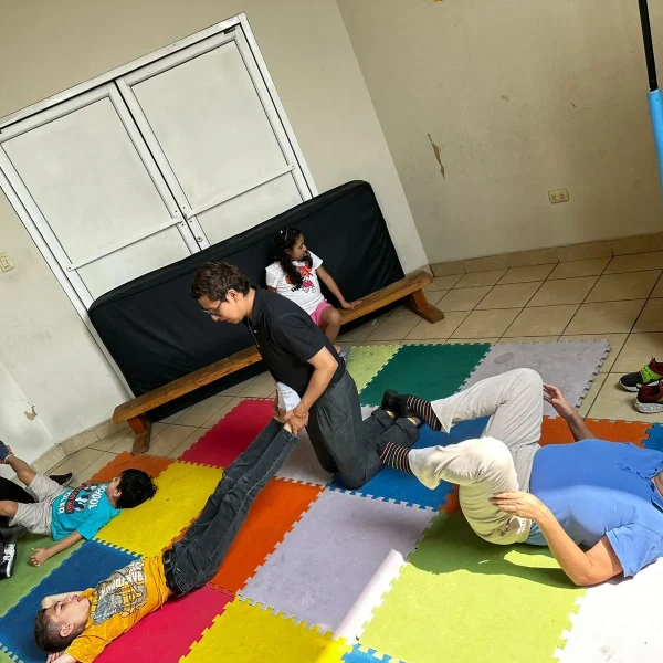 Actividad física y rehabilitación fundación pediátrica guatemalteca